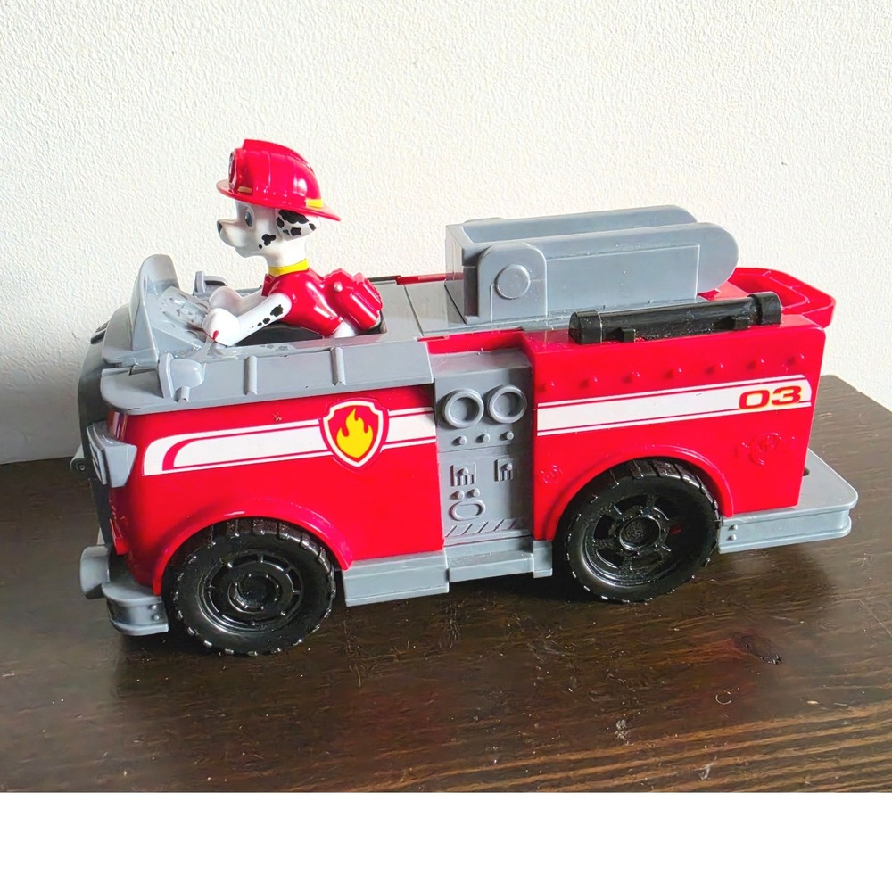 Paw Patrol Marshall Transforming Fire Truck Playset with Marshall Figure Red 03
